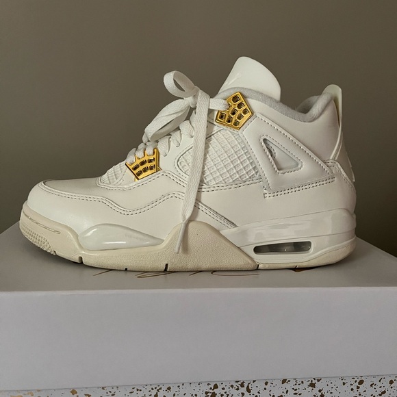 Nike Air Retro 4, Women’s 7.5, like new-barely worn - Picture 1 of 4